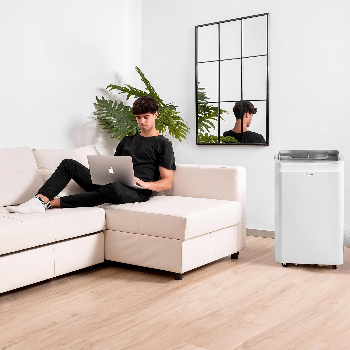 Cecotec Aire Acondicionado Portátil con Mando a Distancia y Bomba de Calor ForceClima 12600 Soundless Heating. 12000 BTU, Pantalla LED, 5 Modos, Deshumidificación, Cobertura 26-28m2